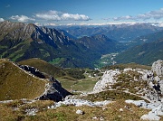 40 Vista verso i Piani di Bobbio e la Valsassina